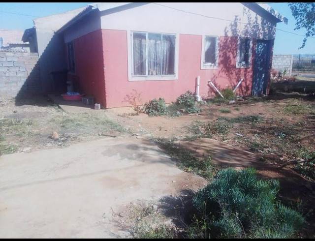 2 BEDROOM HOUSE FOR SALE IN LEHAE